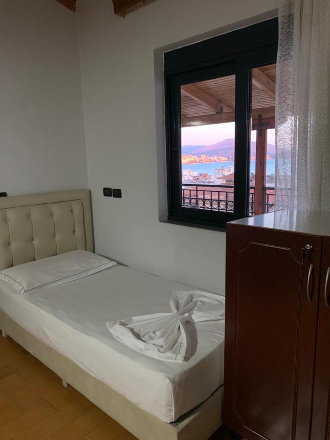 Kanina Hotel&Hostel Sarandë Exterior foto